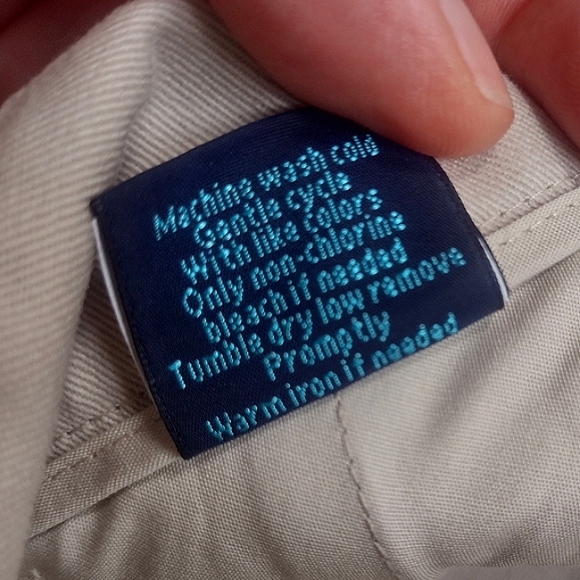 Faconnable Women's Light Khaki 11" Pleated Shorts, W's 6, NWOT Perfect Condition - Picture 7 of 9